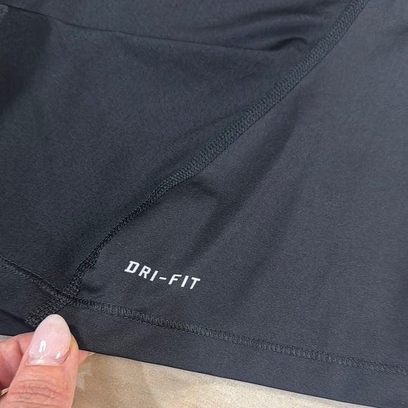 Nike Pro Cool Black Racerback Tank Top Women’s - Picture 11 of 12